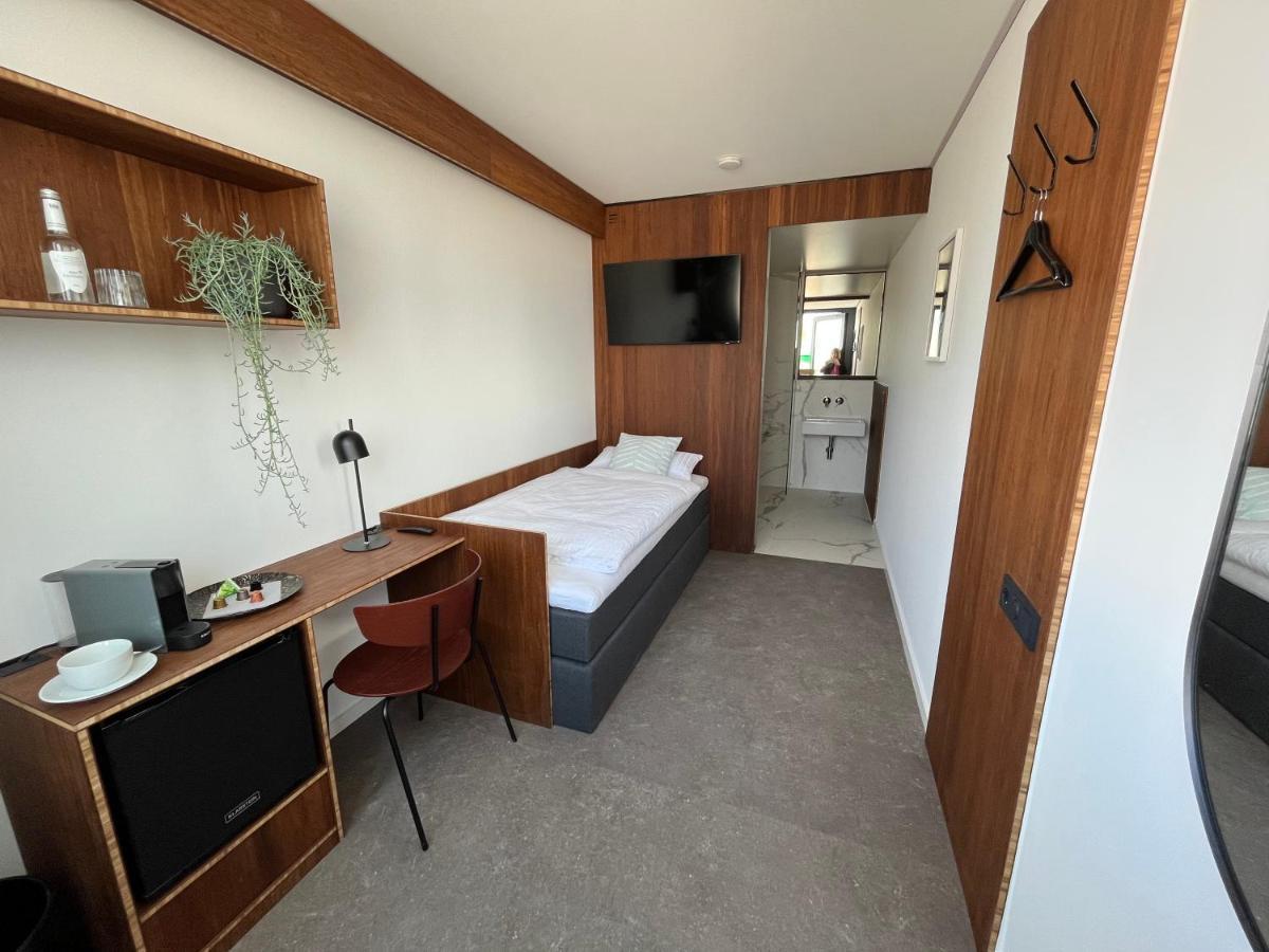 Tin Inn - Hueckelhoven - Das Hotel Aus Hochwertig Ausgebauten Ueberseecontainern Kültér fotó